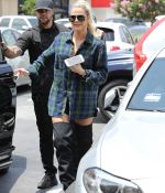 Access_Kardashian_13.jpg