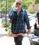 Access_Kardashian_61.jpg