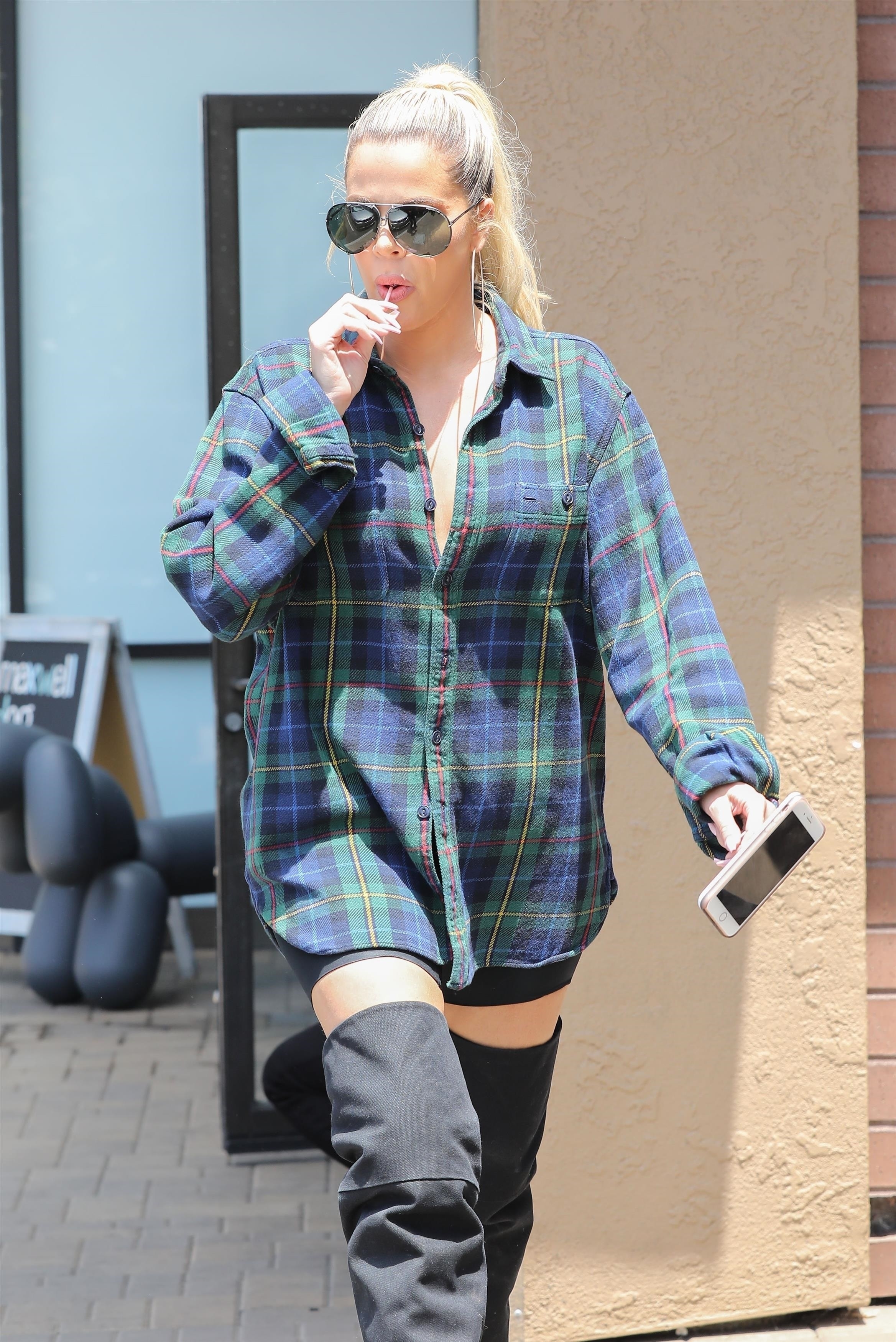 Access_Kardashian_42.jpg