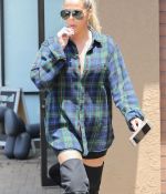 Access_Kardashian_42.jpg