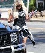 Access_Kardashian_13.jpg