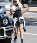 Access_Kardashian_14.jpg