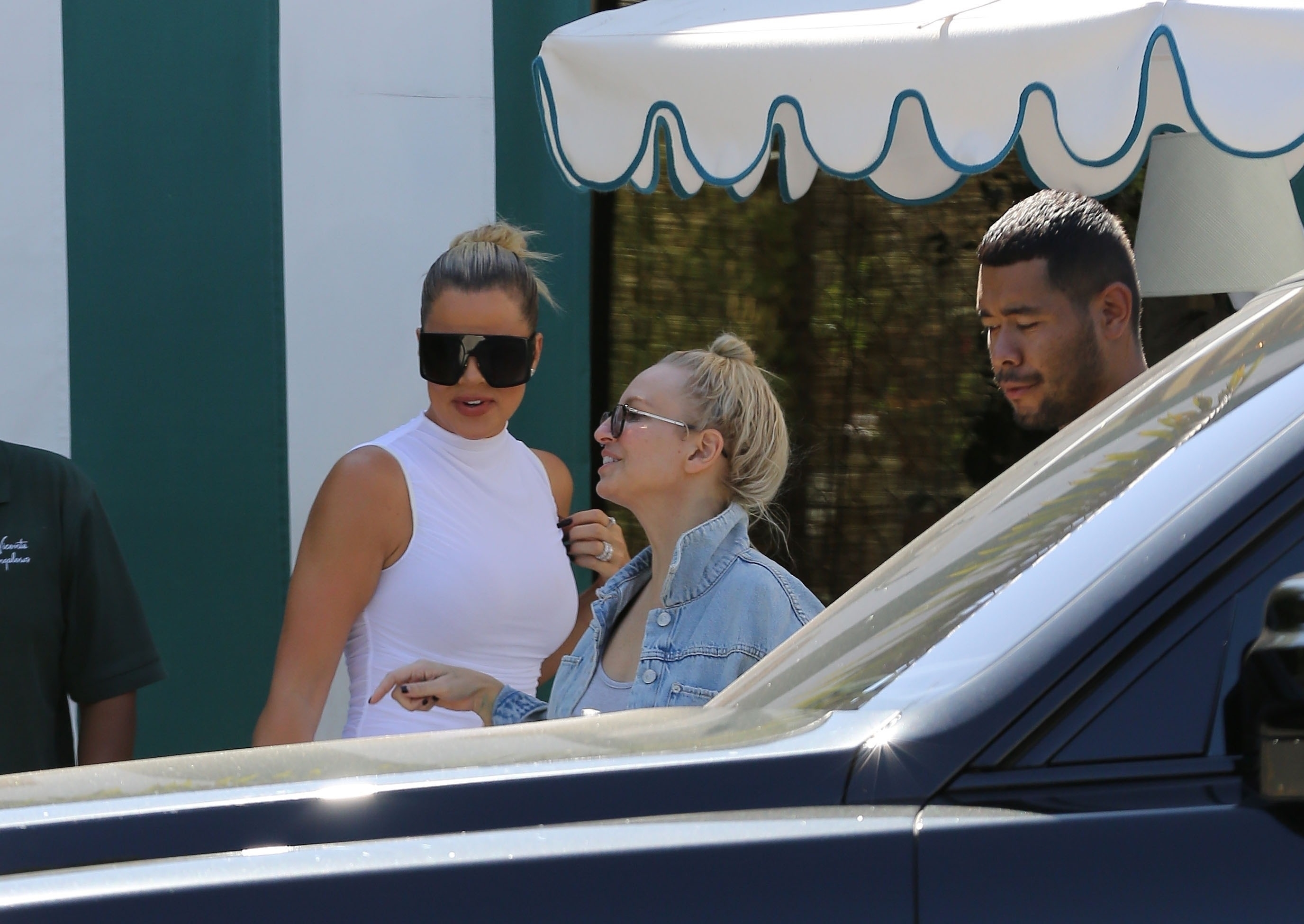 Access_Kardashian_4.jpg