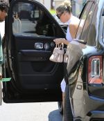Access_Kardashian_86.jpg