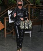Access_Kardashian_14.jpg