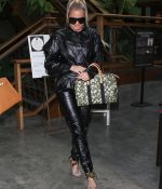 Access_Kardashian_15.jpg