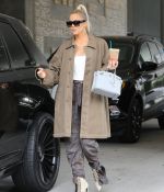 Access_Kardashian_10.jpg