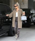 Access_Kardashian_12.jpg