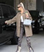 Access_Kardashian_16.jpg