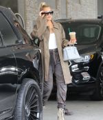 Access_Kardashian_3.jpg