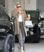 Access_Kardashian_5.jpg