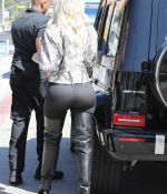 Access_Kardashian_19.jpg