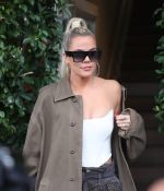 Access_Kardashian_18.jpg