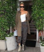 Access_Kardashian_36.jpg