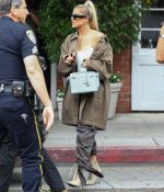 Access_Kardashian_4.jpg