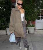 Access_Kardashian_66.jpg