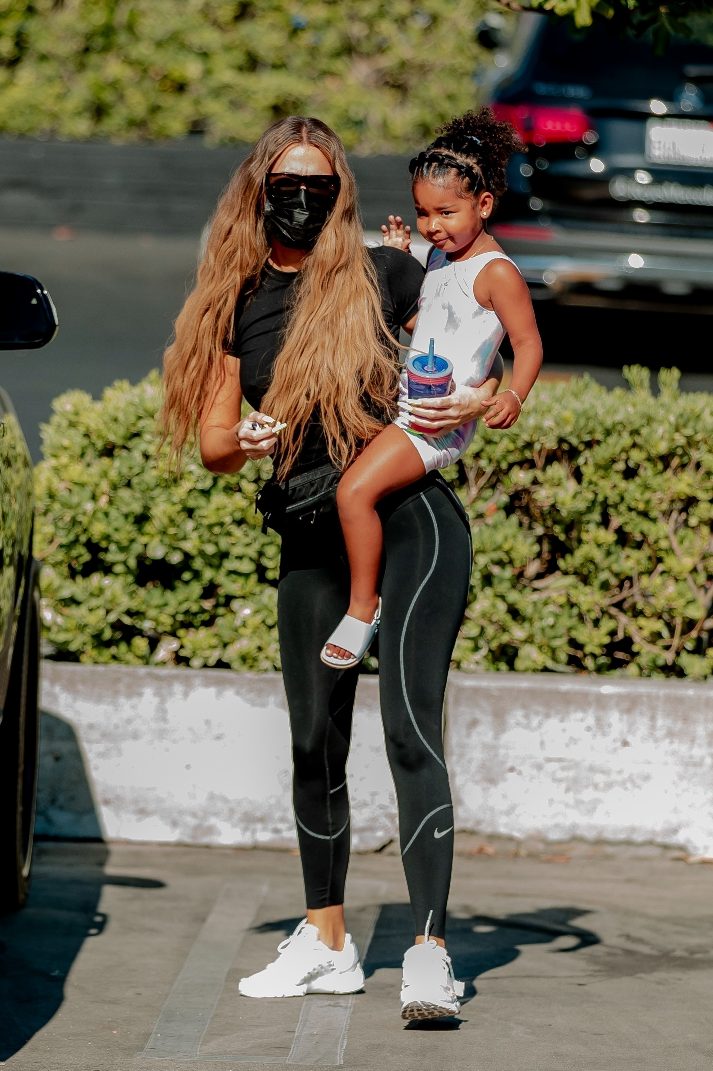 Access_Kardashian_17.jpg