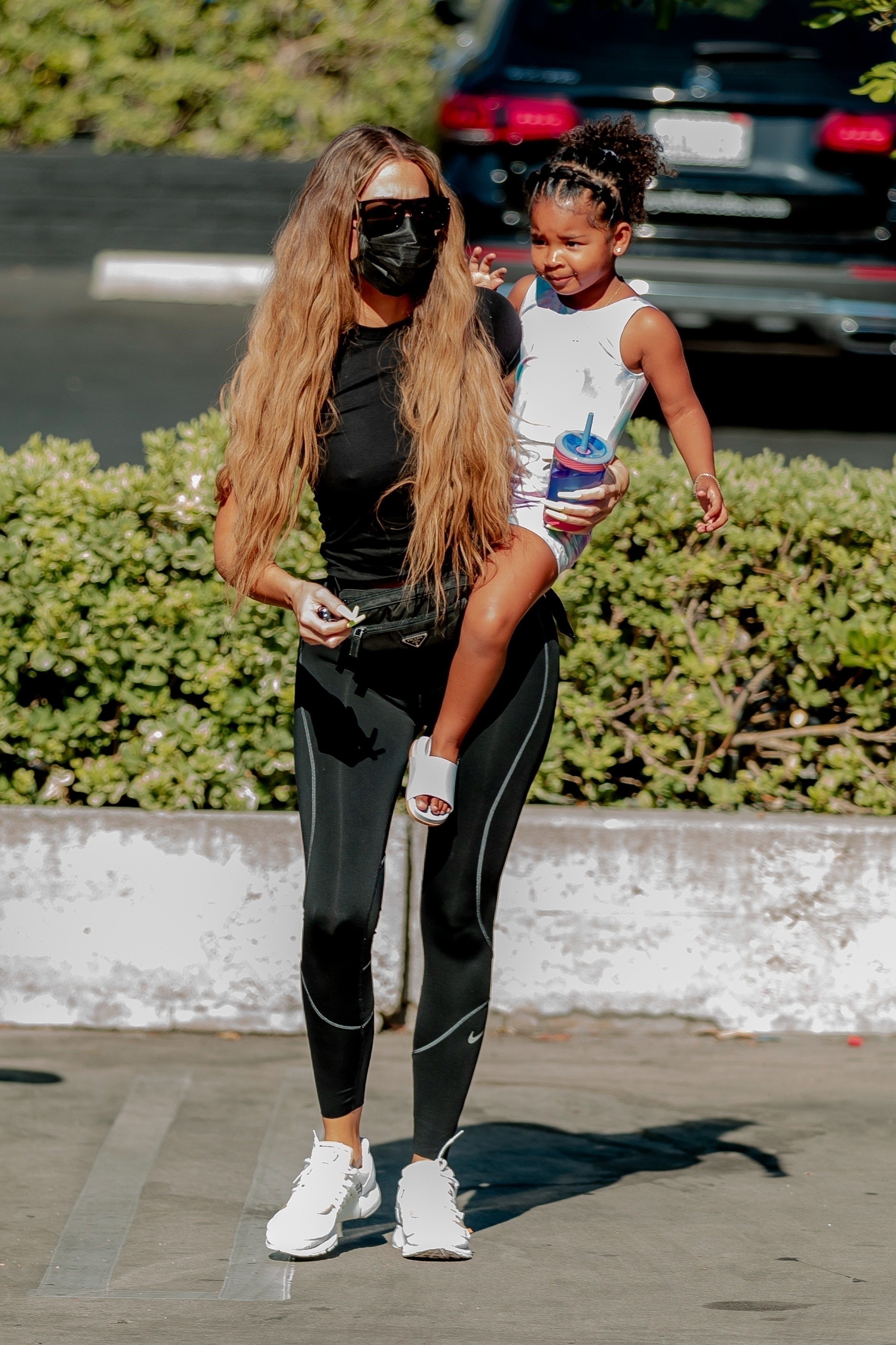 Access_Kardashian_20.jpg