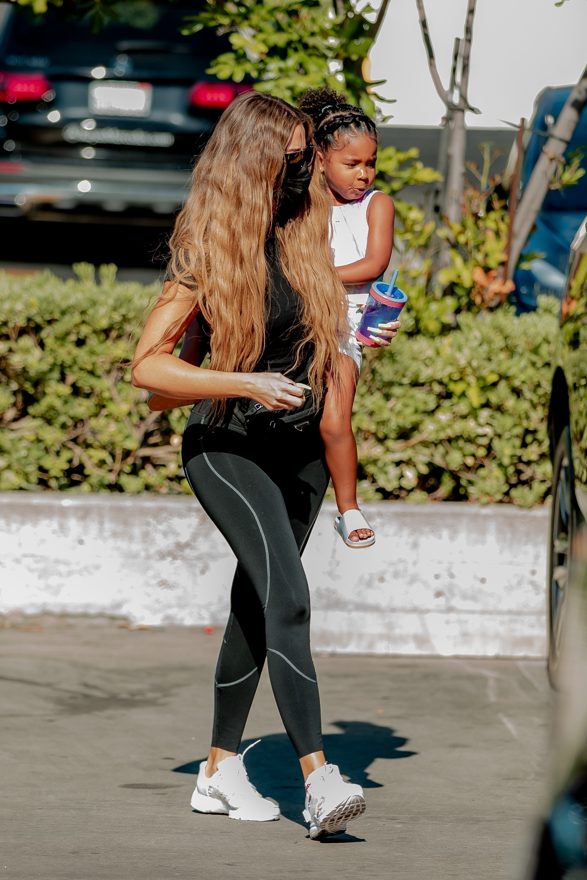Access_Kardashian_23.jpg