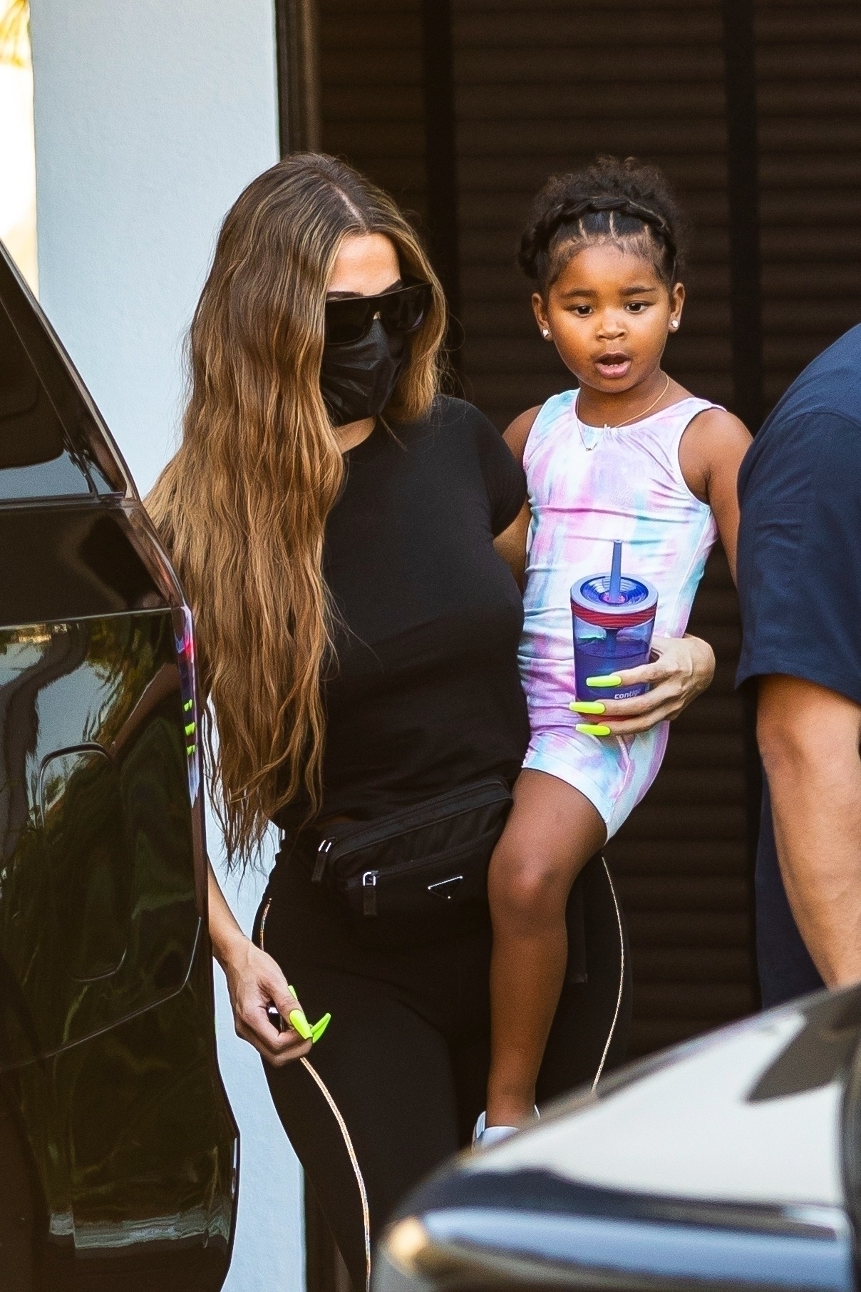 Access_Kardashian_6.jpg
