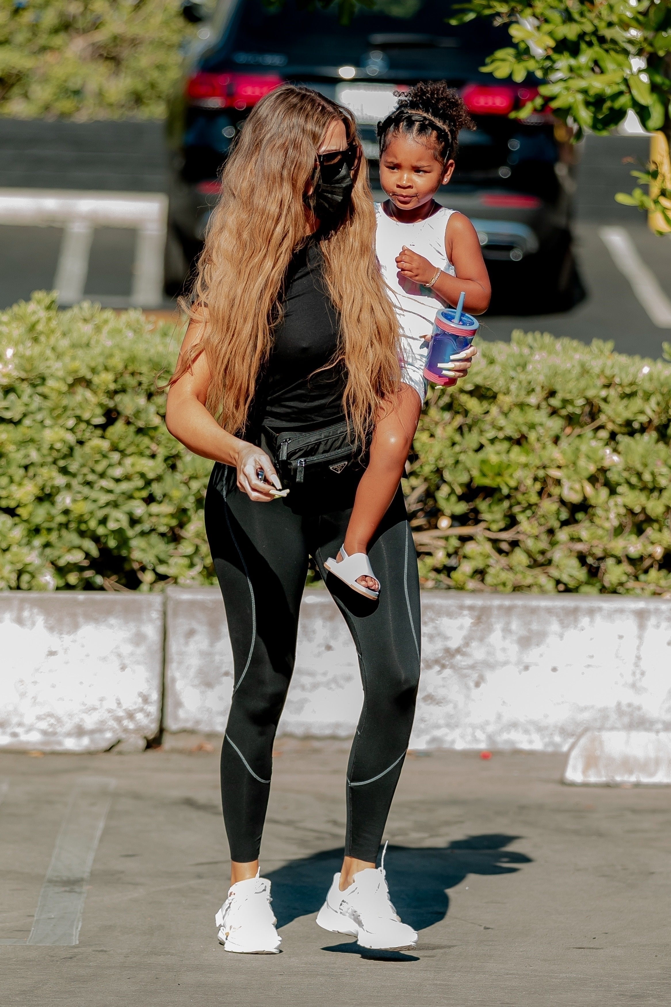 Access_Kardashian_8.jpg