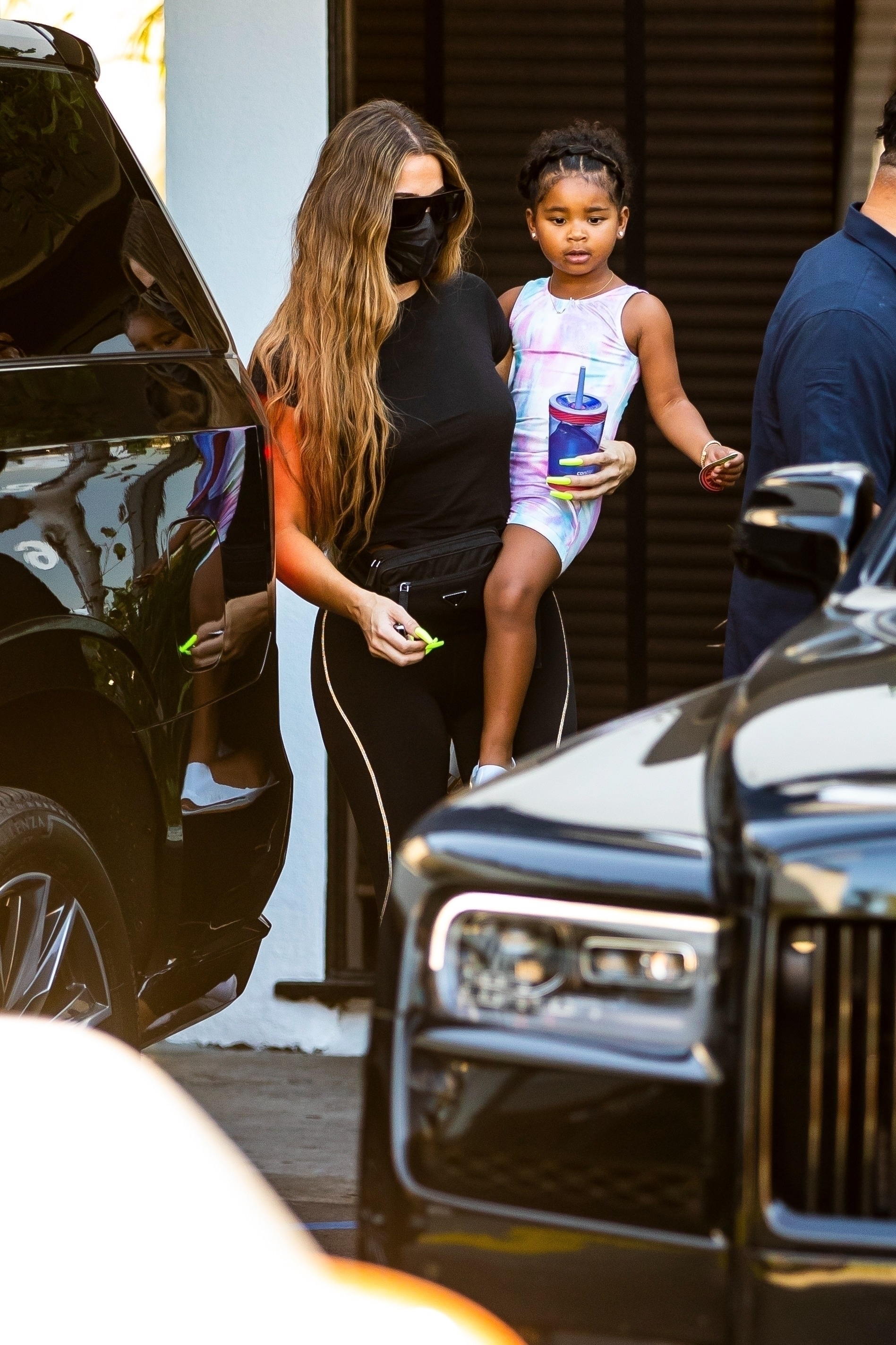 Access_Kardashian_2.jpg