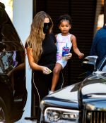 Access_Kardashian_4.jpg