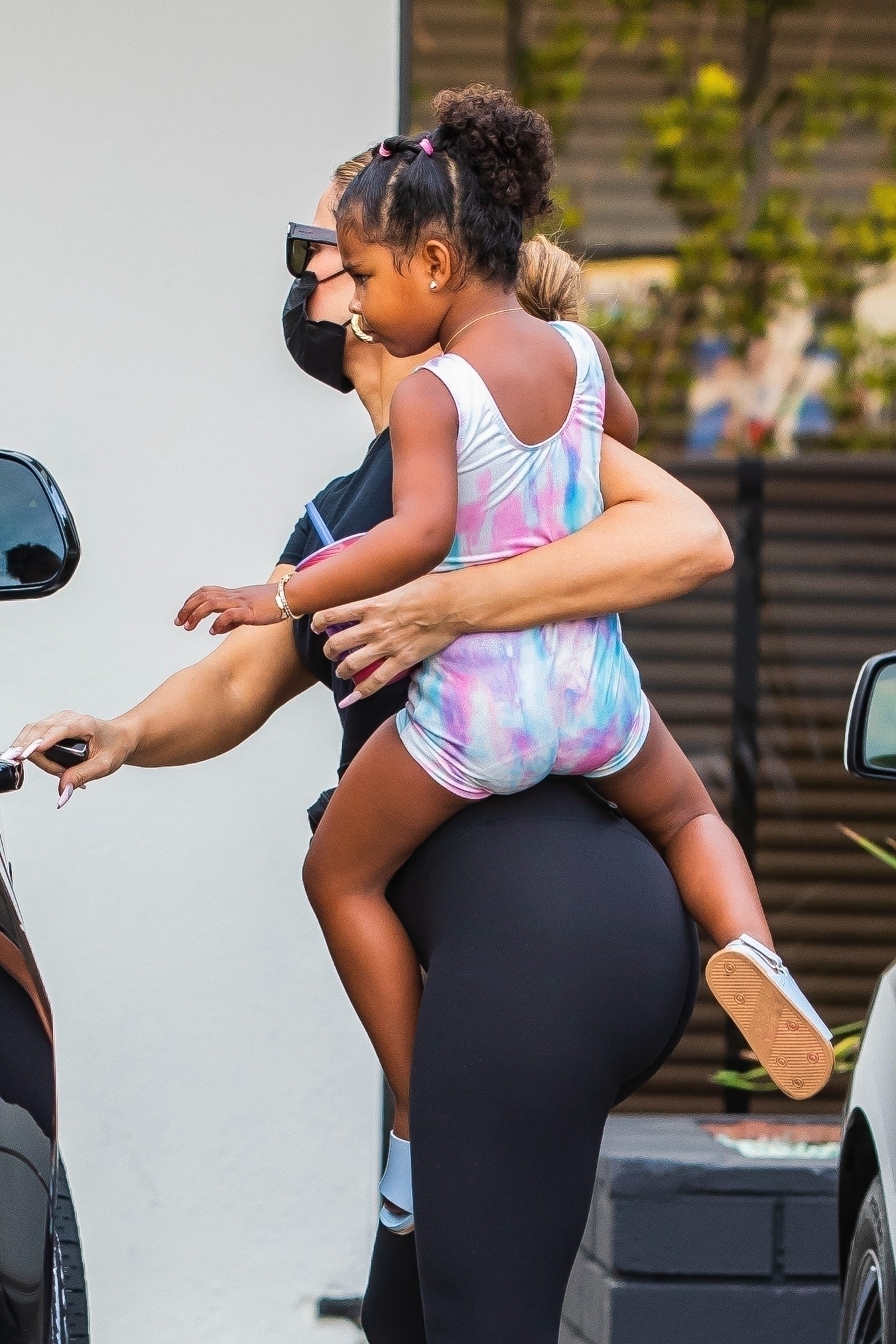 Access_Kardashian_10.jpg