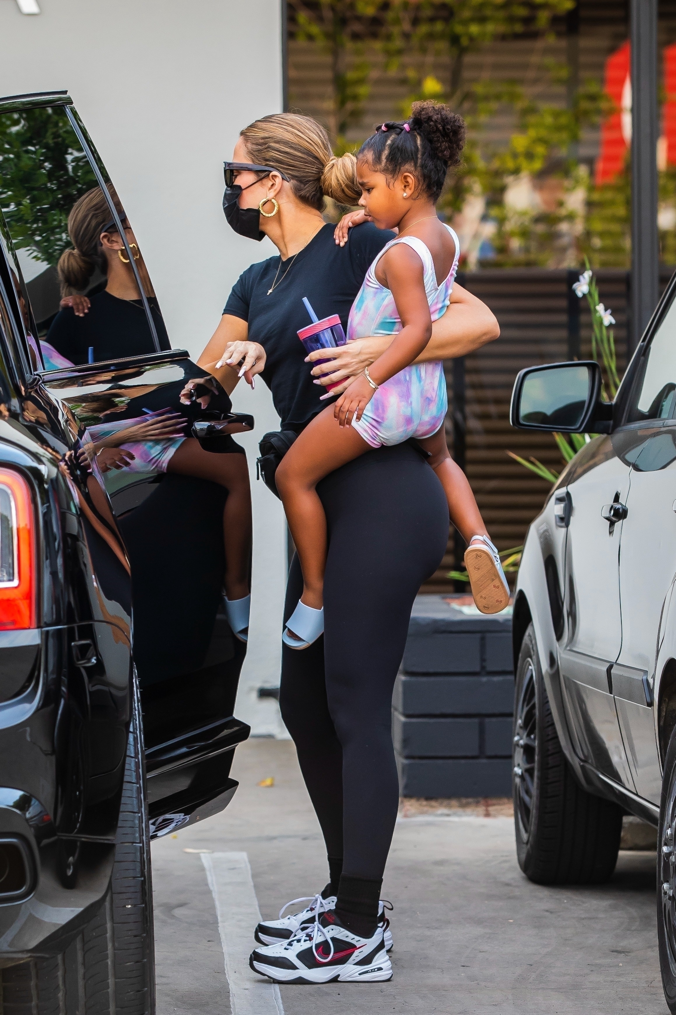Access_Kardashian_9.jpg