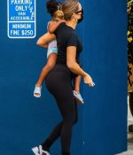 Access_Kardashian_12.jpg