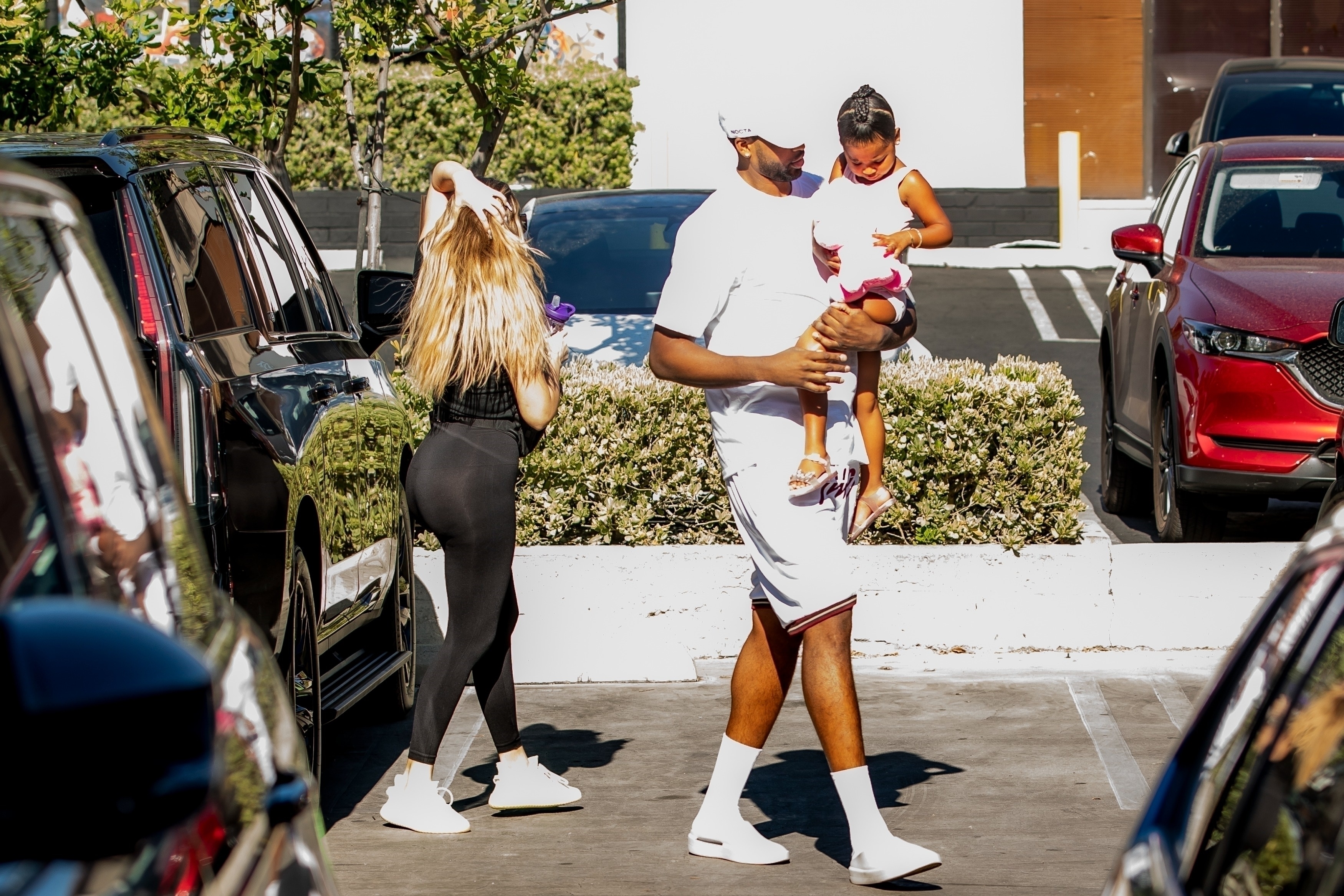 Access_Kardashian_6.jpg
