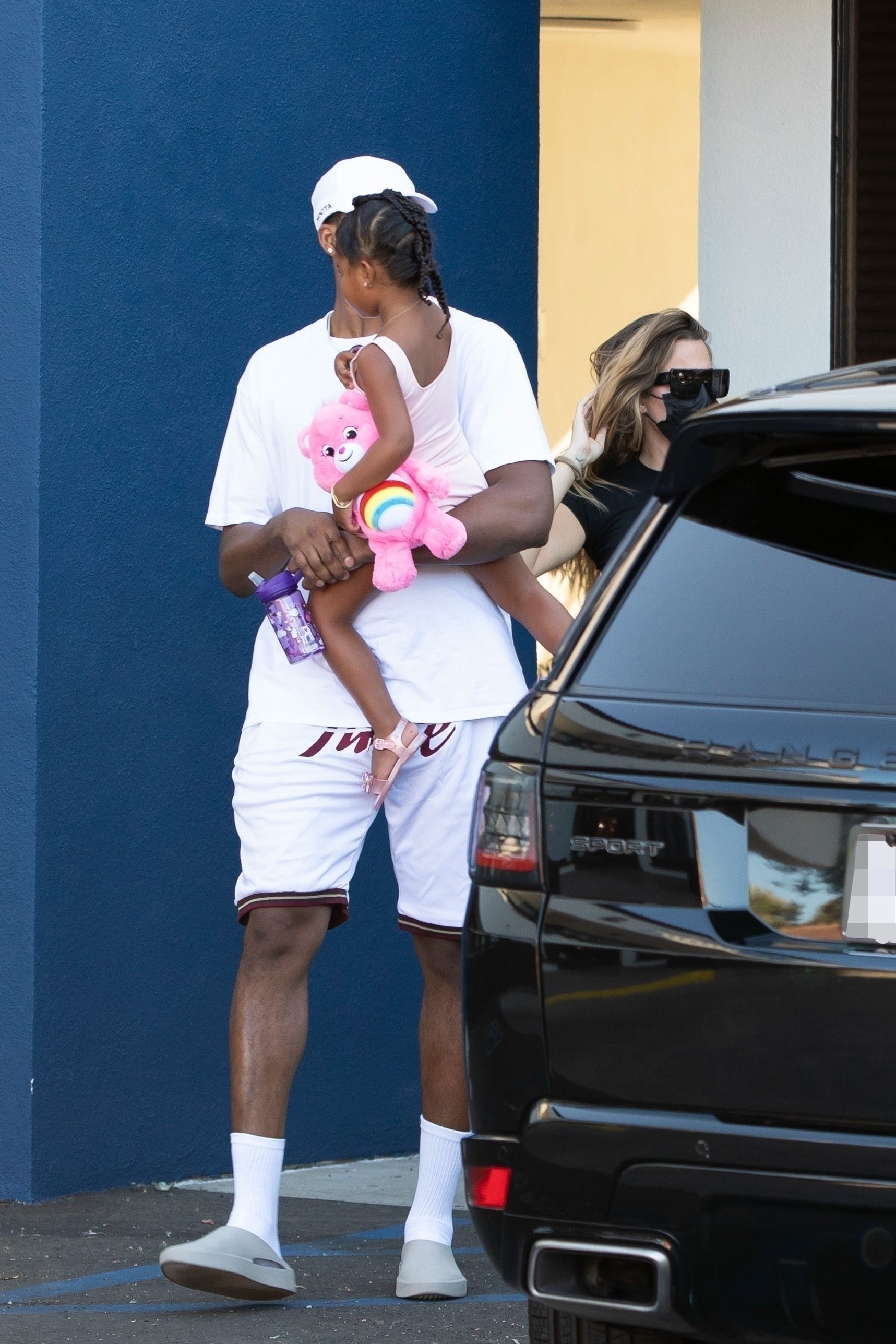 Access_Kardashian_4.jpg
