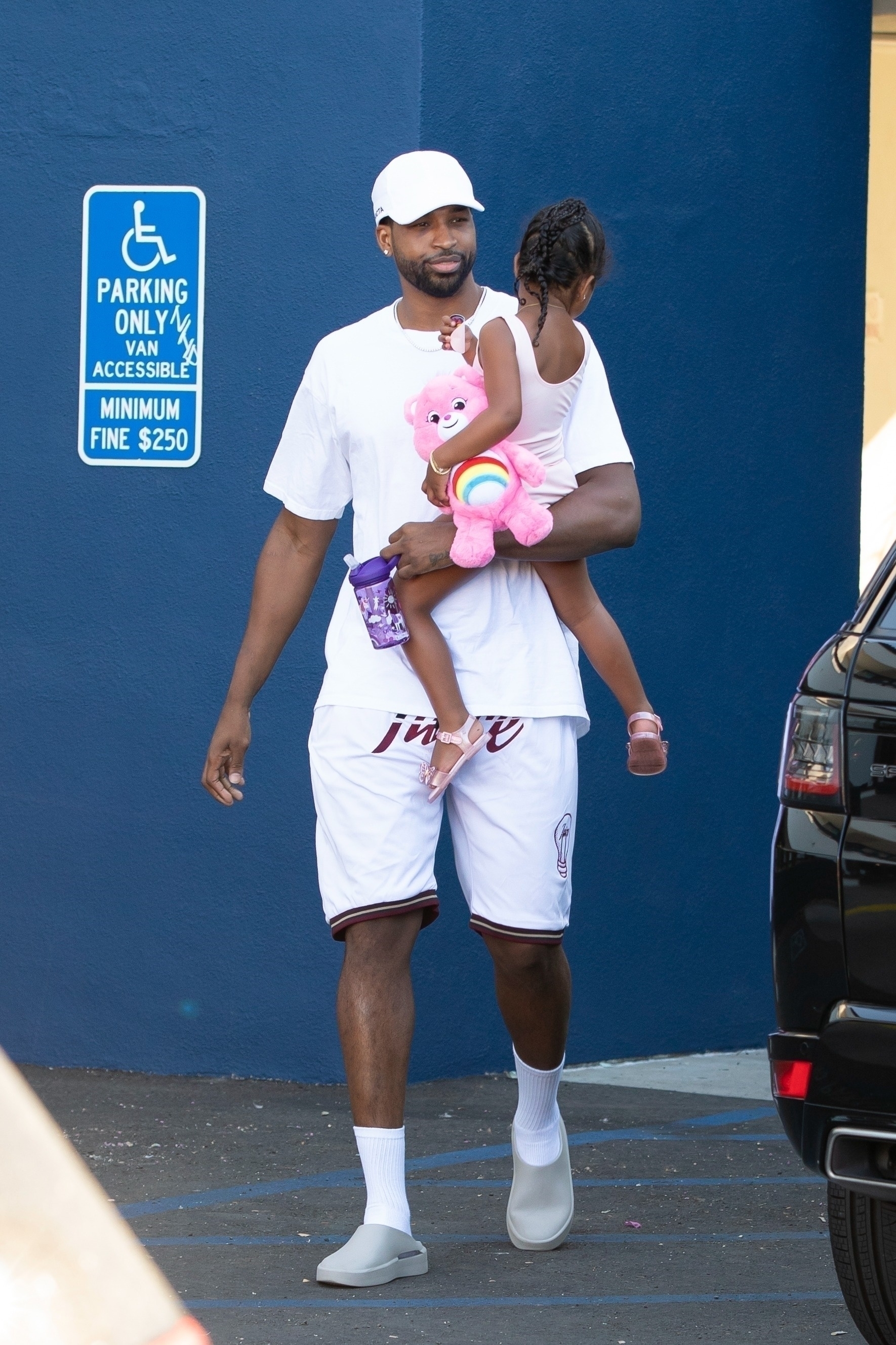 Access_Kardashian_5.jpg