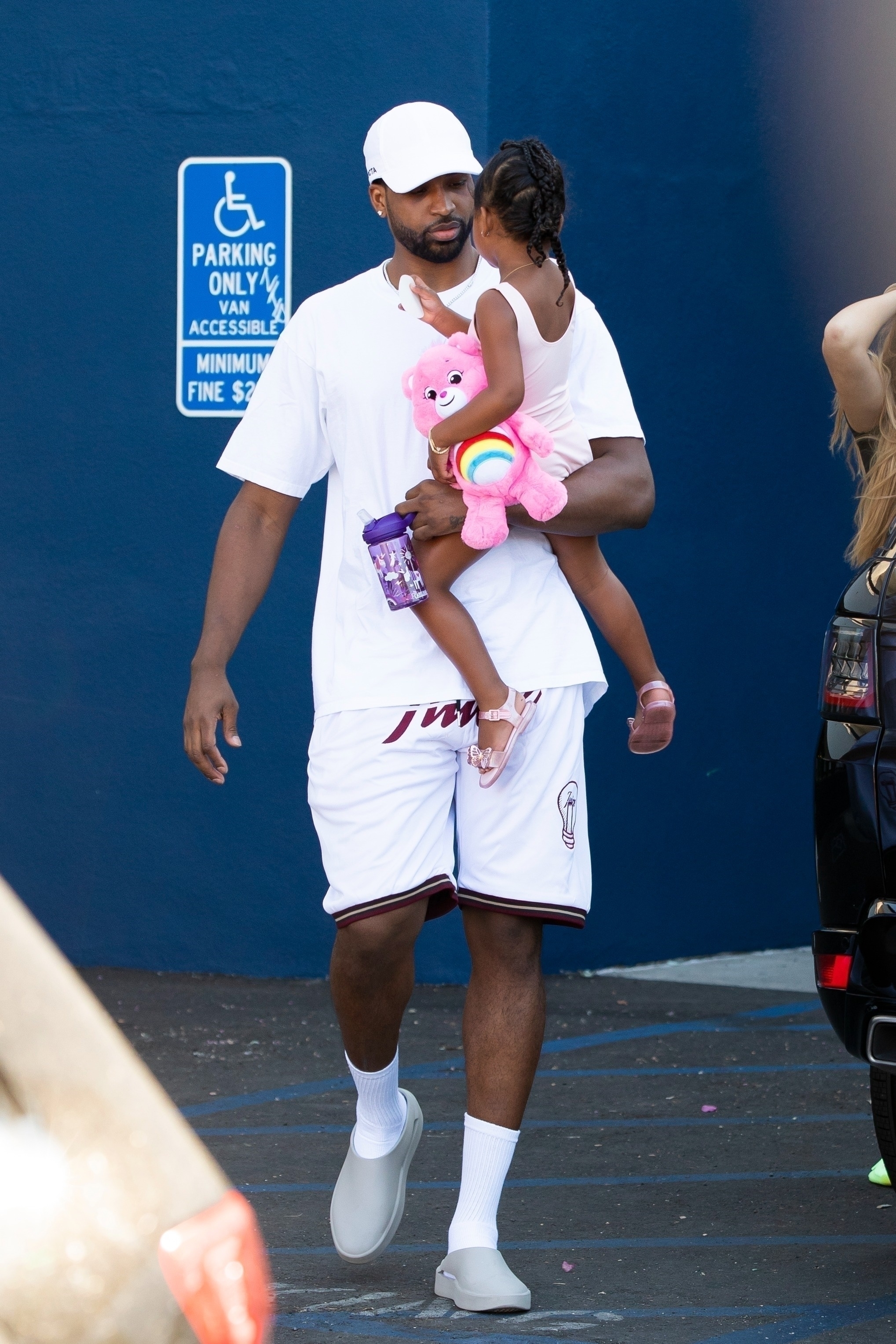 Access_Kardashian_6.jpg