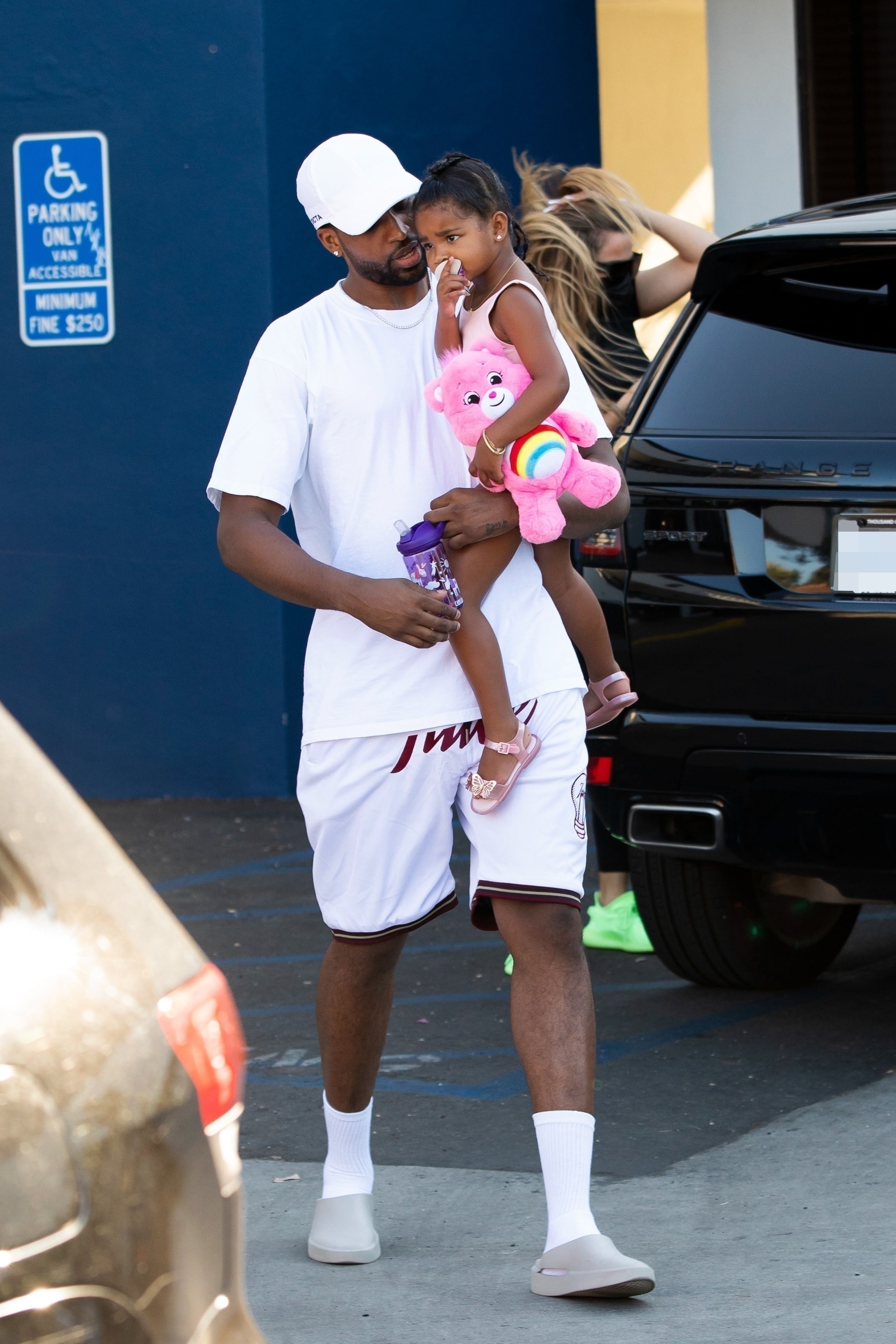 Access_Kardashian_9.jpg
