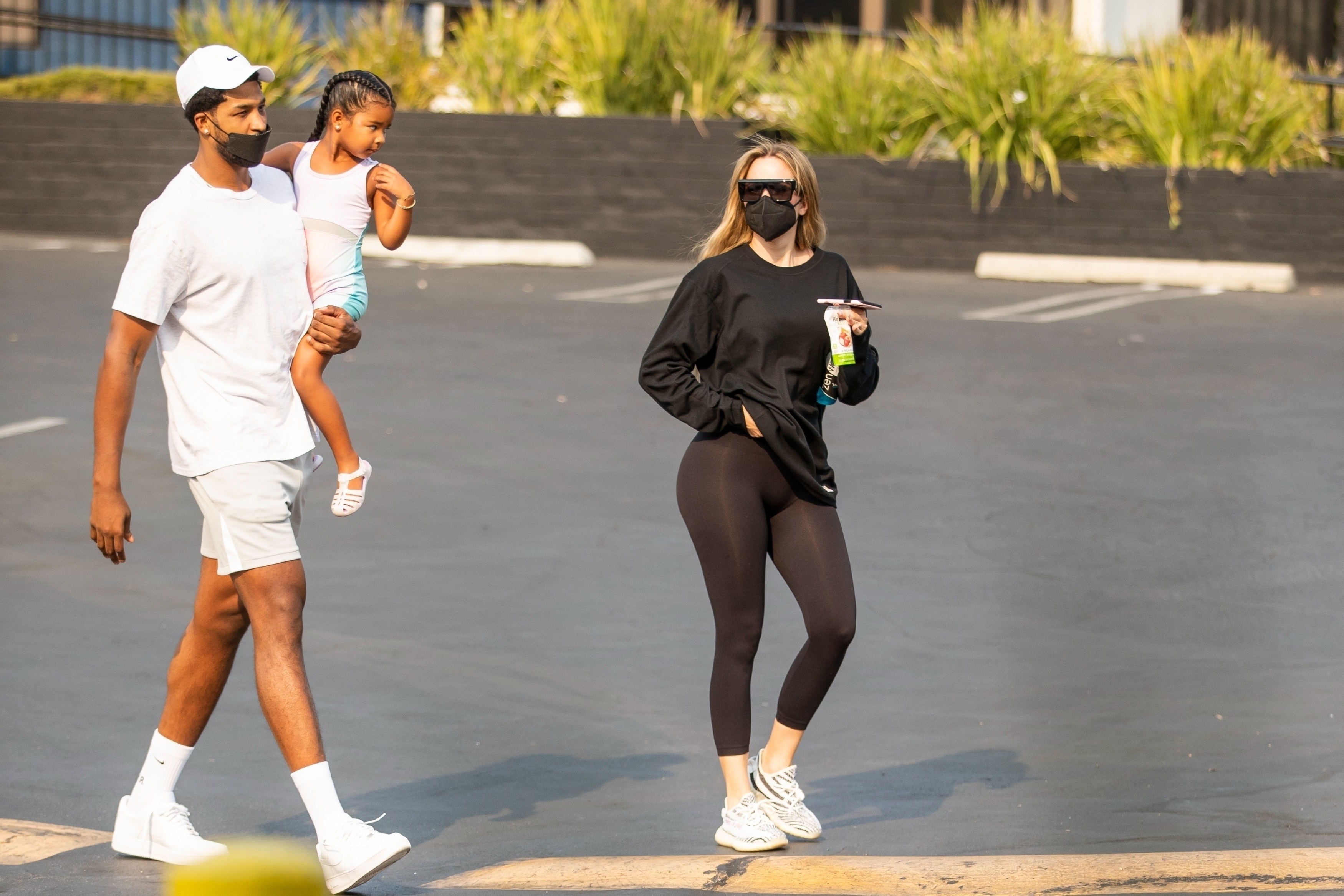 Access_Kardashian_15.jpg