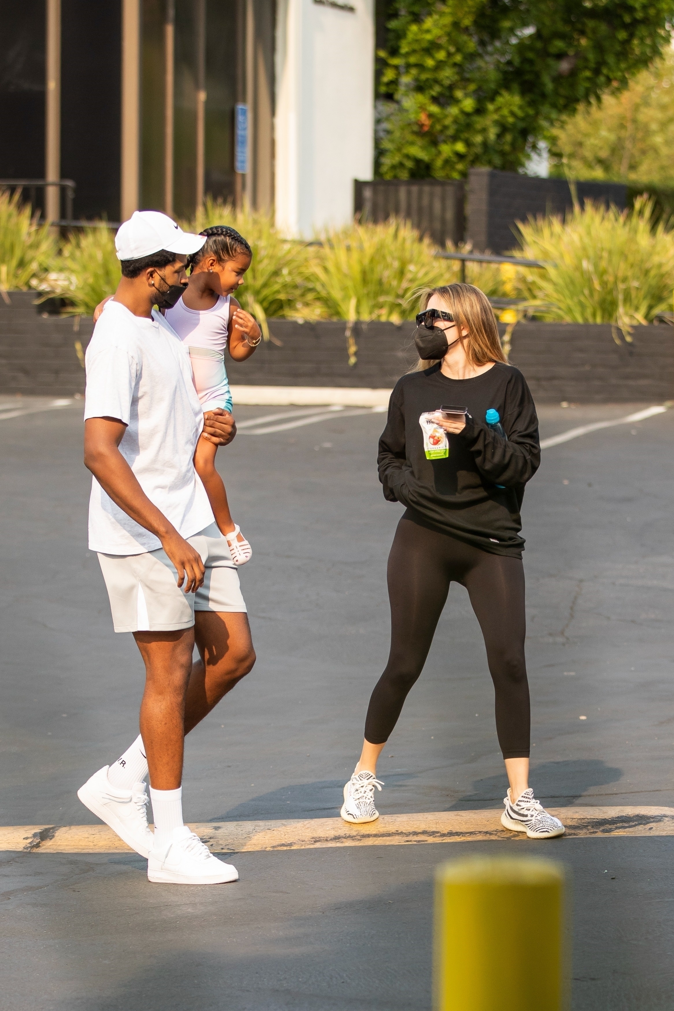 Access_Kardashian_30.jpg