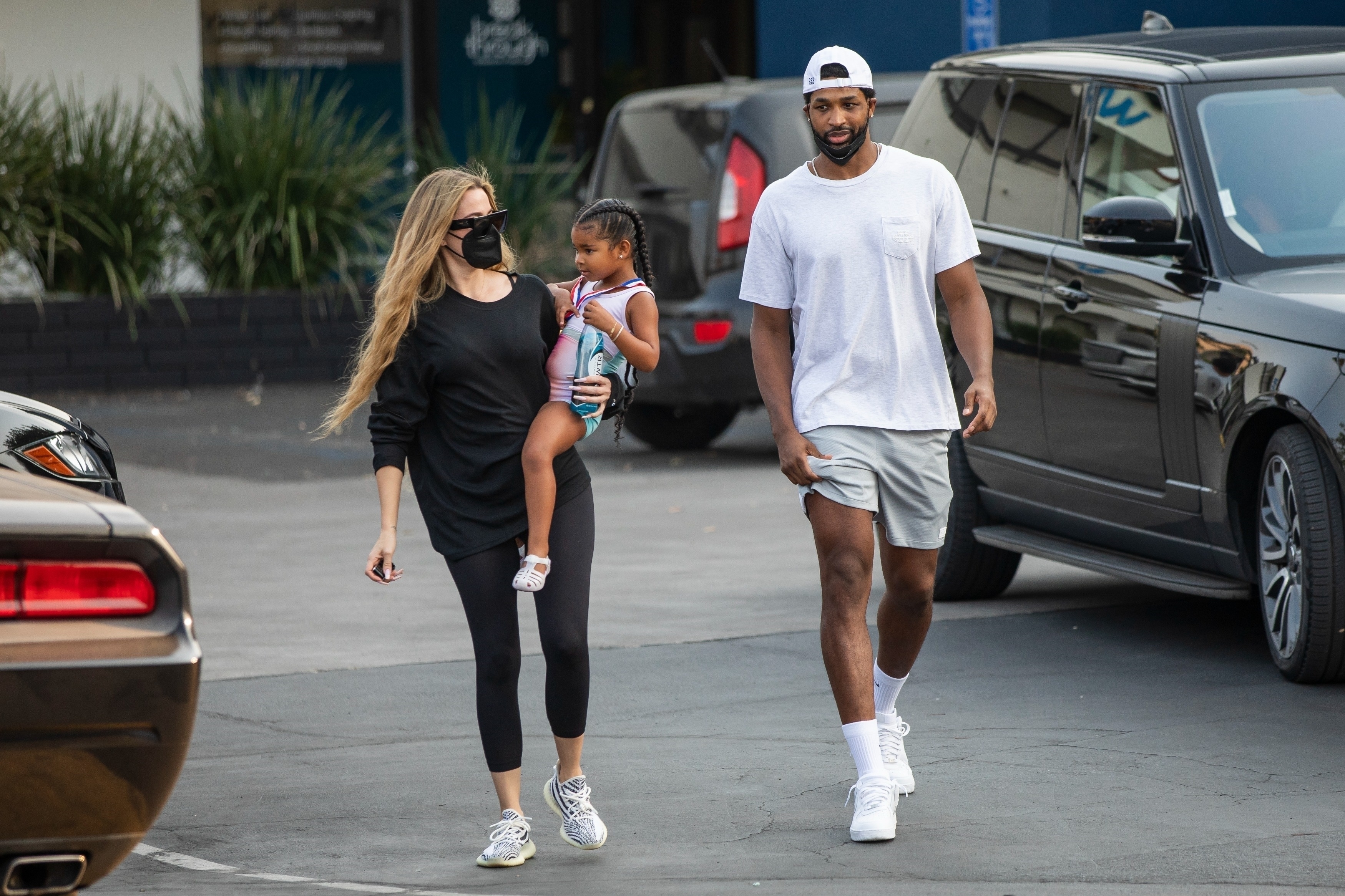 Access_Kardashian_11.jpg