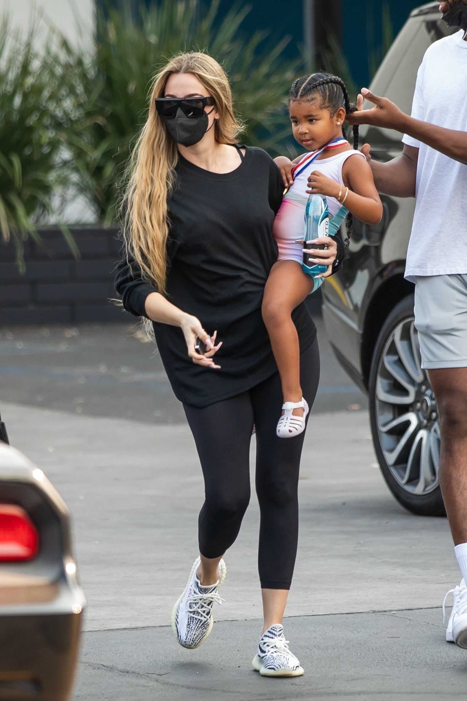 Access_Kardashian_4.jpg