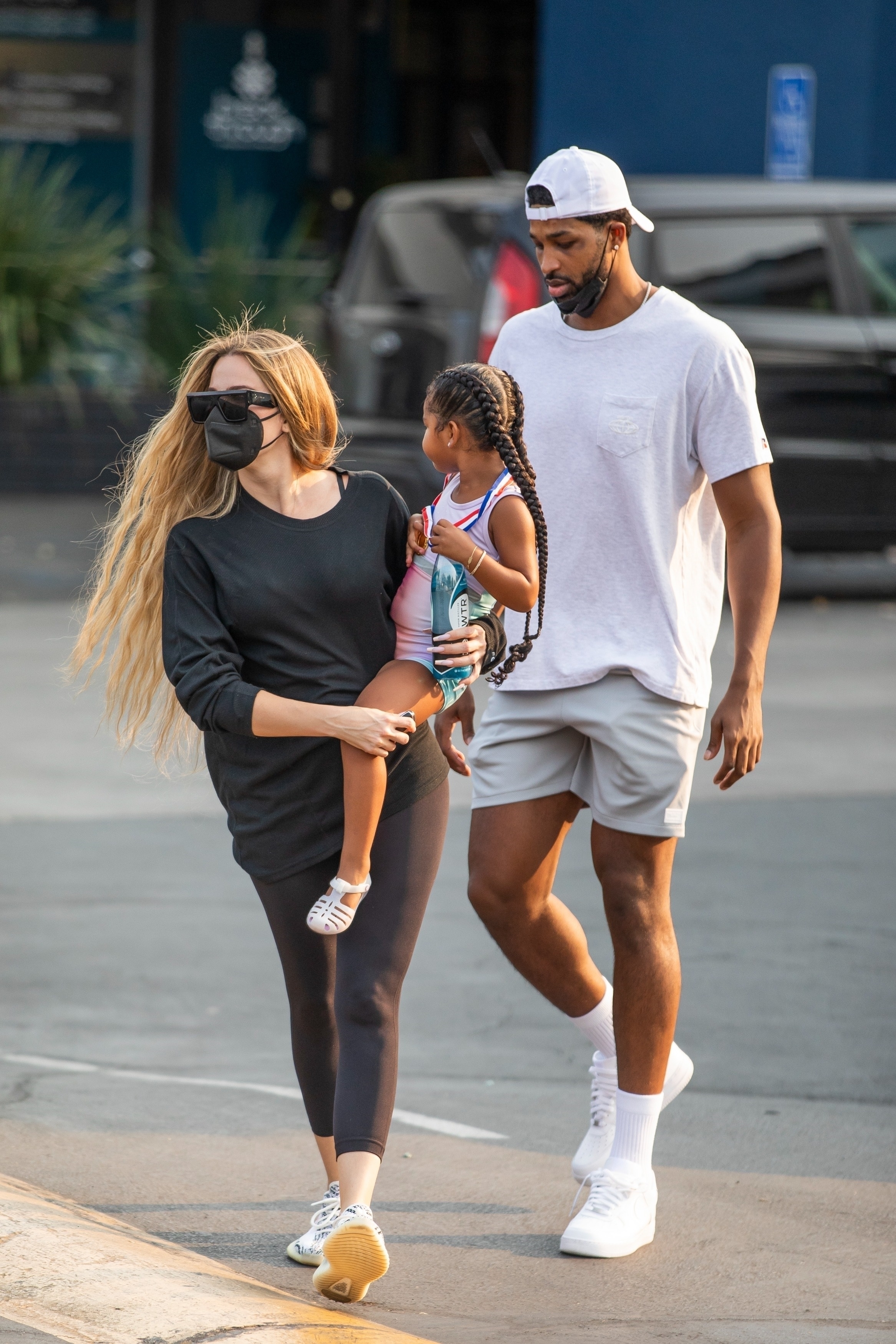 Access_Kardashian_5.jpg