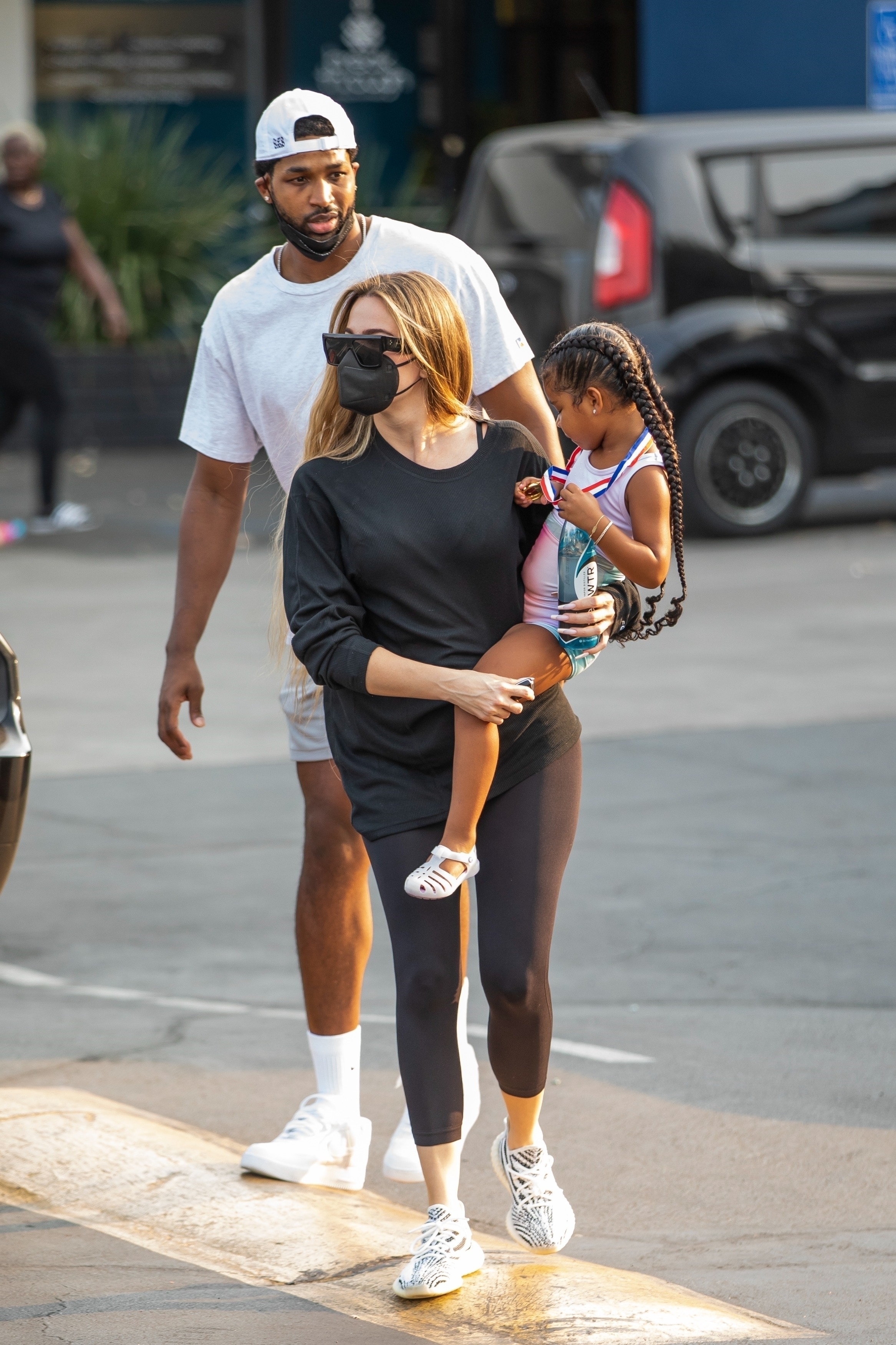 Access_Kardashian_8.jpg