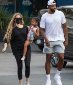 Access_Kardashian_3.jpg