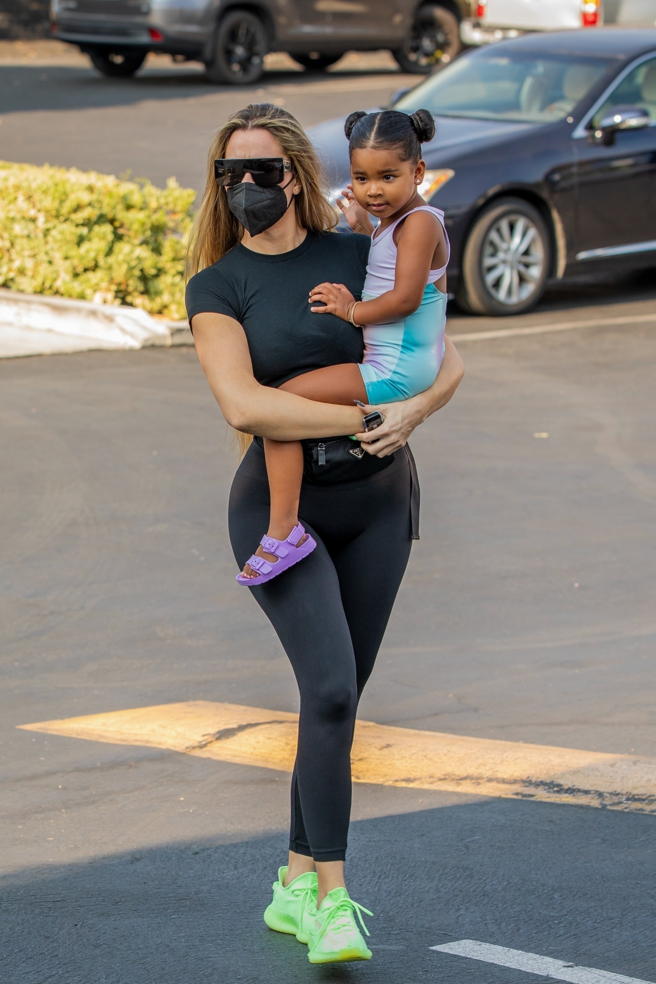 Access_Kardashian_12.jpg