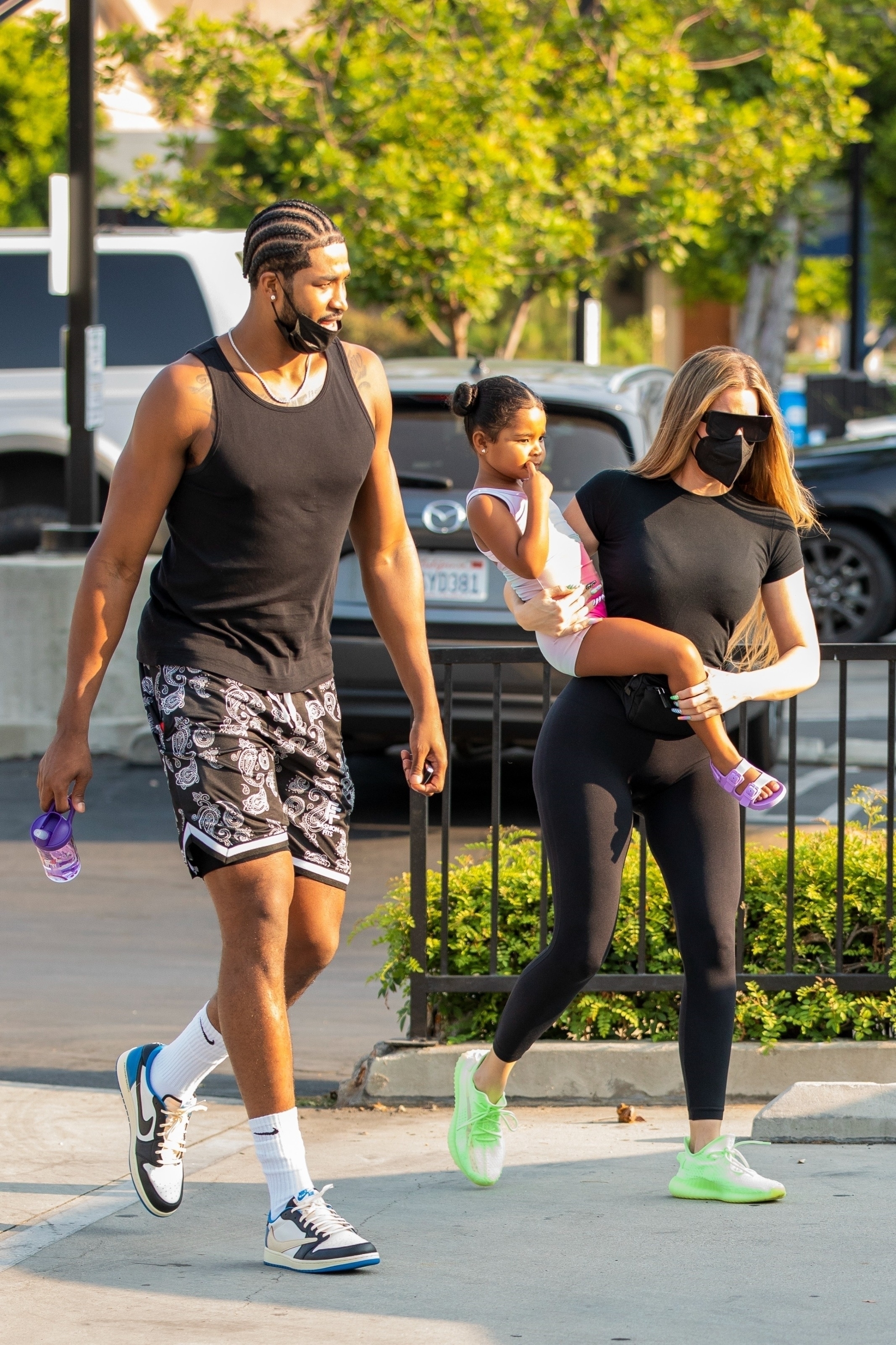 Access_Kardashian_75.jpg