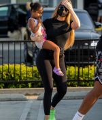 Access_Kardashian_79.jpg