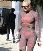 Access_Kardashian_91.jpg