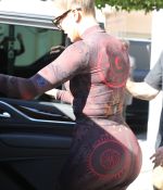 Access_Kardashian_95.jpg