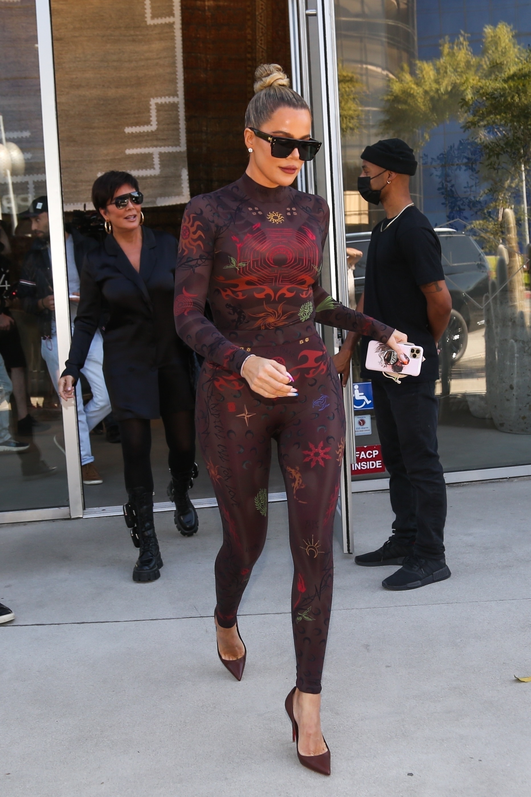 Access_Kardashian_4.jpg