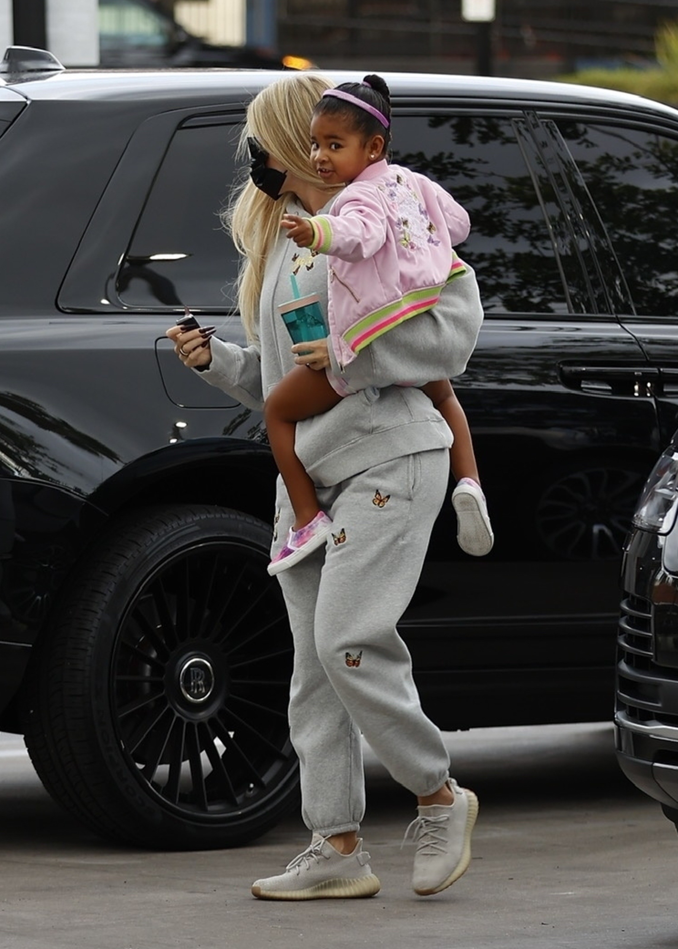 Access_Kardashian_13.jpg