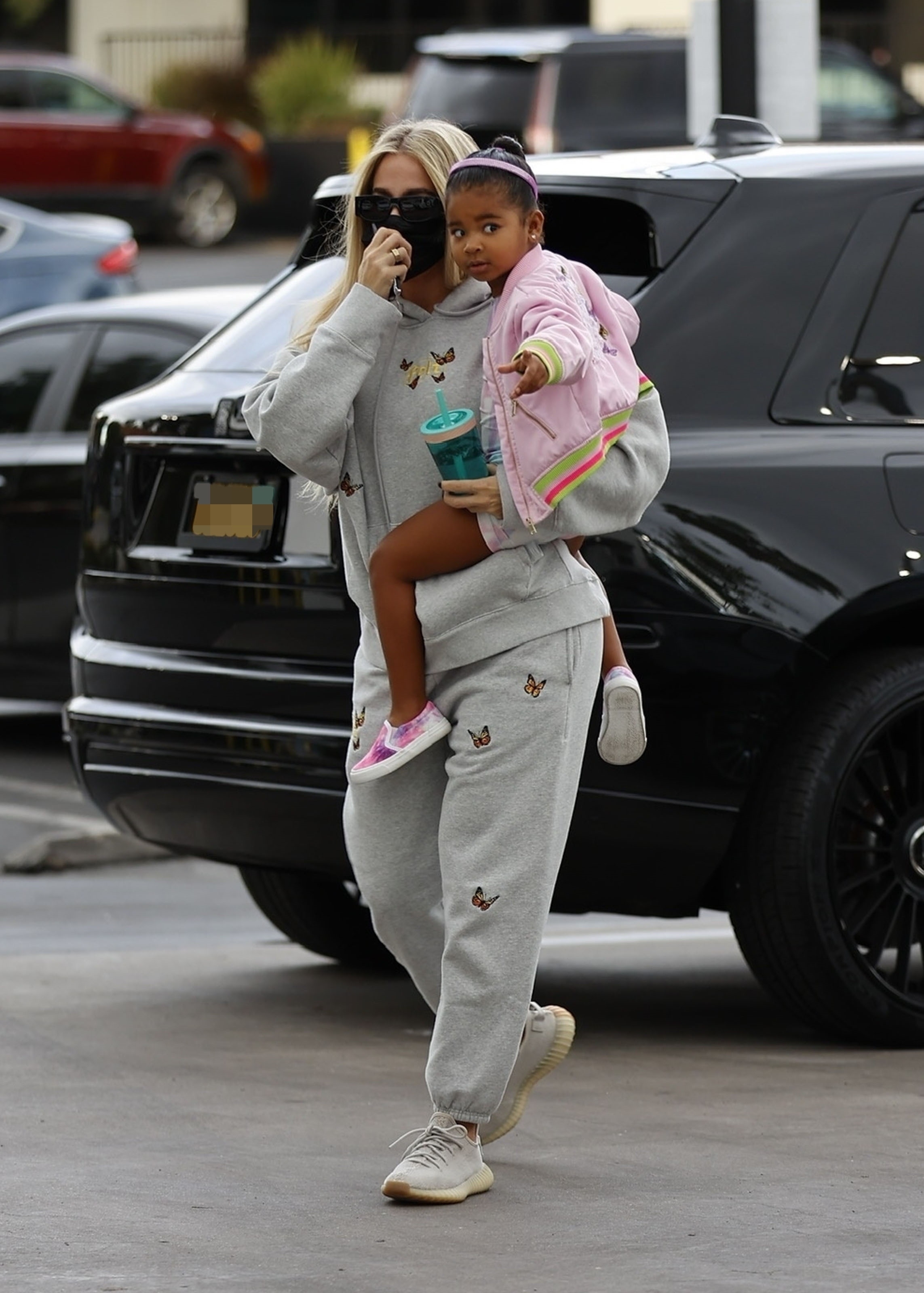 Access_Kardashian_16.jpg